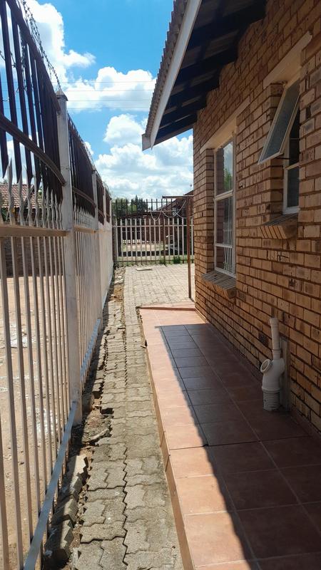 To Let 3 Bedroom Property for Rent in Mmabatho Unit 13 North West
